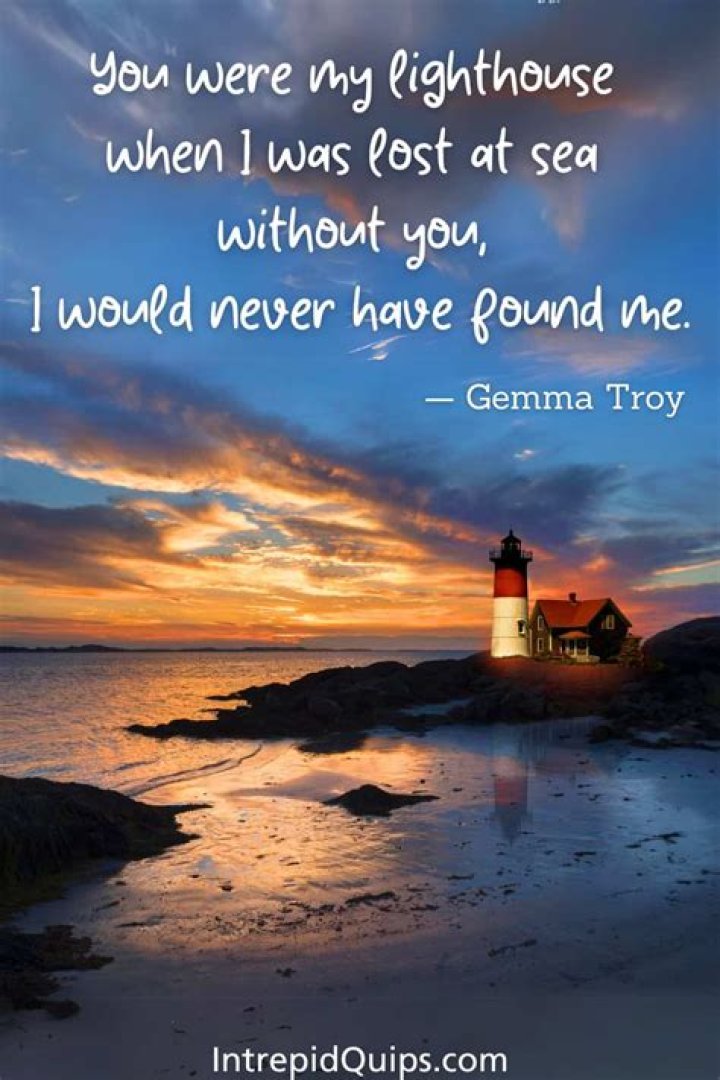 39 Quotes About Lighthouses and Love