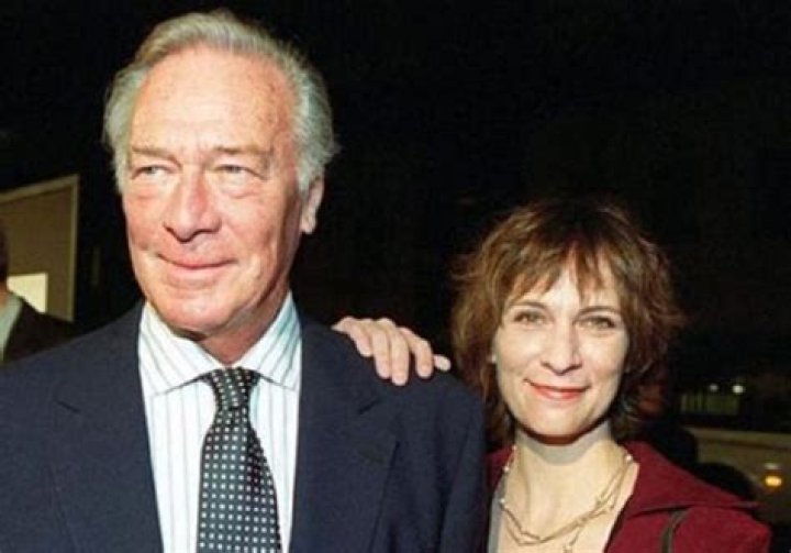 Amanda Plummer Bio, Married, Partner, Kids, Body Measurements