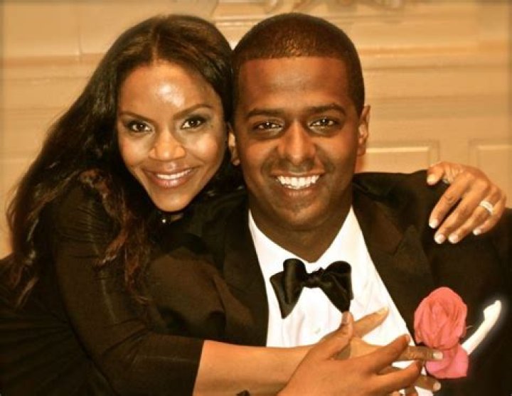 Bakari Sellers Wife, Married, Height, Net Worth, Body Measurements, Wiki