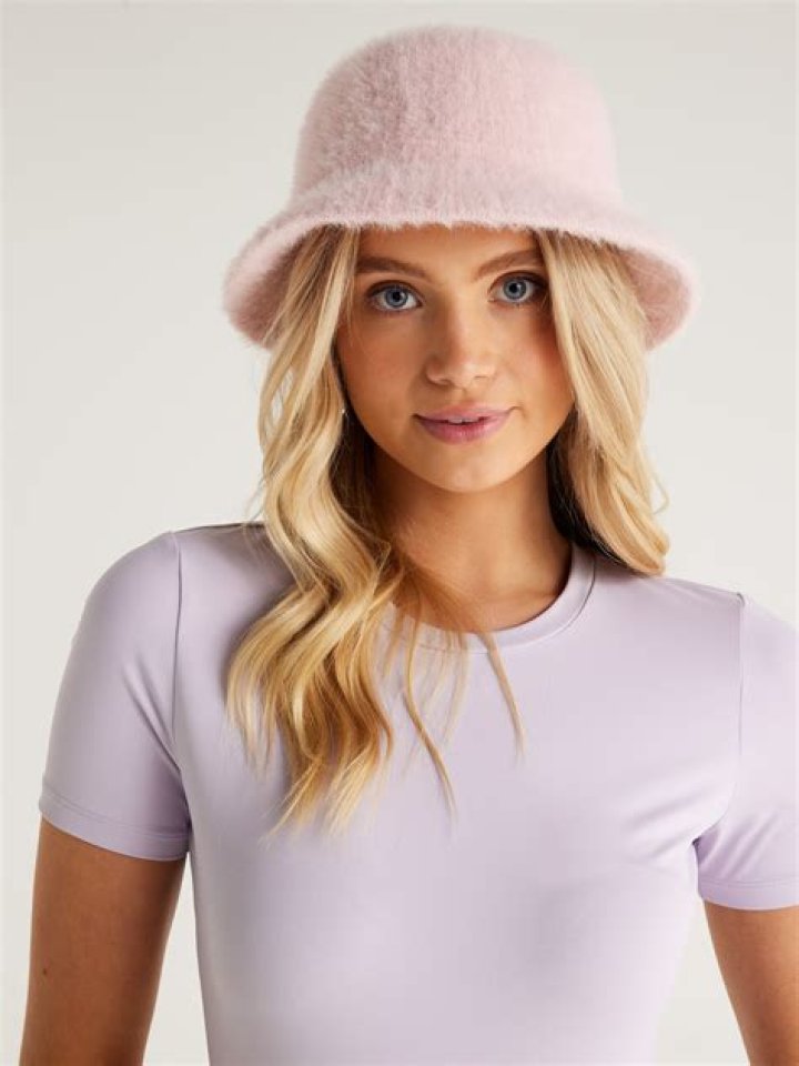 Behold our new obsession: the fluffy bucket hat