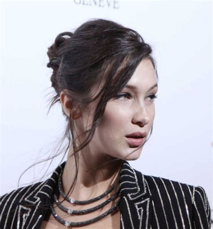 Bella Hadid’s Height, Weight And Body Measurements