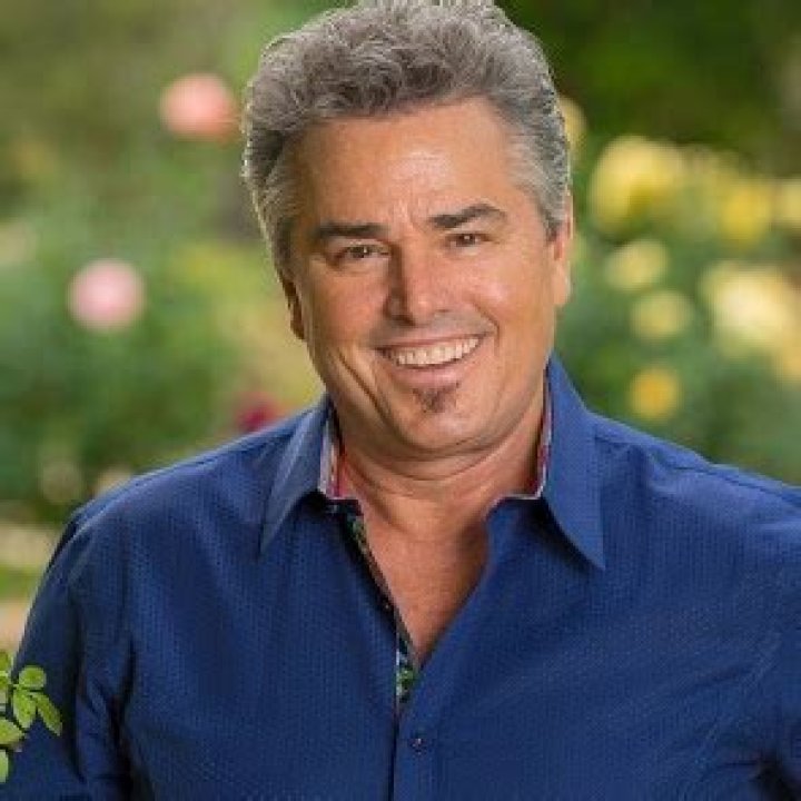 Christopher Knight – Actor, Bio, Wiki, Wife, Children, Family, Net Worth, Ethnicity, Height