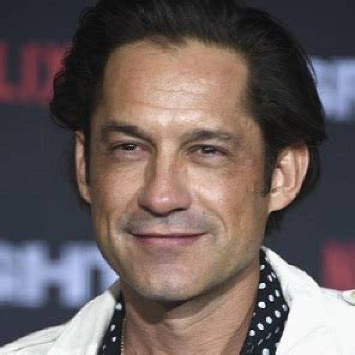 Enrique Murciano – Wife, Children, Series, Ethnicity, Net Worth