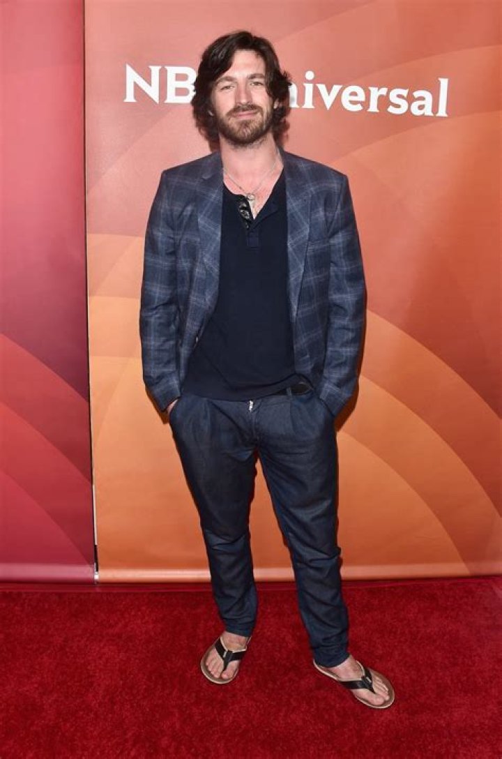Eoin Macken Wife, Age, Height, Girlfriend, Is He Gay?
