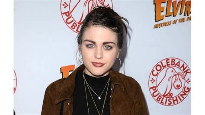 Frances Bean Cobain - Celebrity
