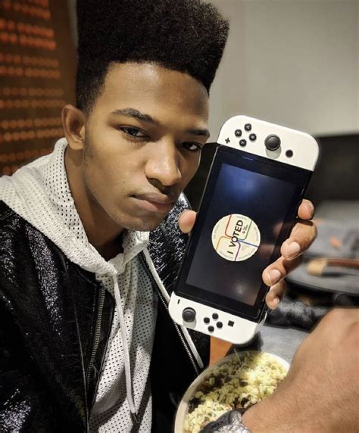 Gaming YouTube Star Etika Found Dead At Age 29!