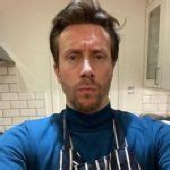 How Old Is Sam Matterface? Wife, Age, Family, Facts, Chelsea