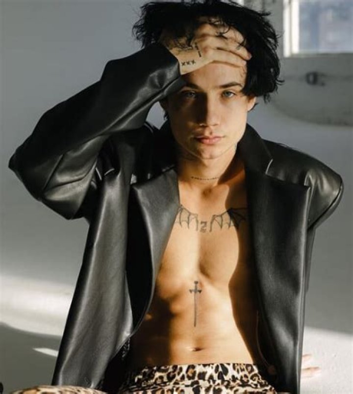 Jaden Hossler Height, Weight, Age, Bio, Net Worth, Facts