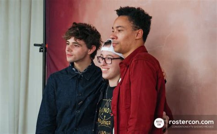 Kit Young Wiki; Age, Parents, Education, Shadow and Bone, Dating, Facts