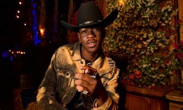 Know About Lil Nas X; Old Town Road, Age, Net Worth, Songs, Dating