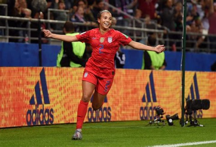 Know About Mallory Pugh; Age, Parents, Dating, Soccer, Salary, Height