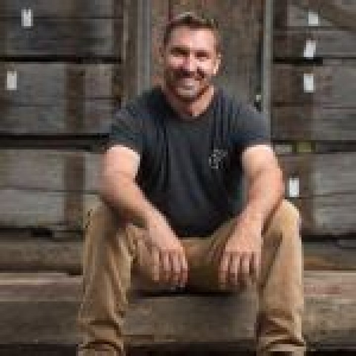 Mark Bowe Wiki; Married, Wife, Net Worth, Age, Family, House, Facts