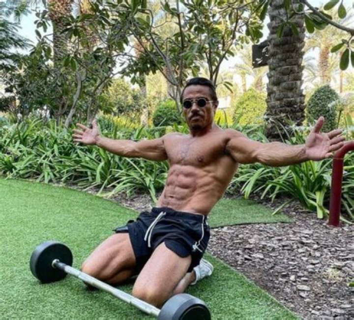 Nusret Height, Weight, Age, Religion, Net Worth, Bio, Facts