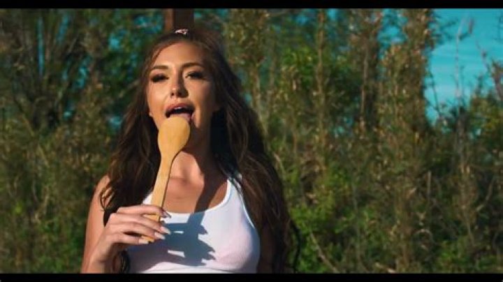 The Untold Details About Savannah Dexter: Her Rough Upbringing And More