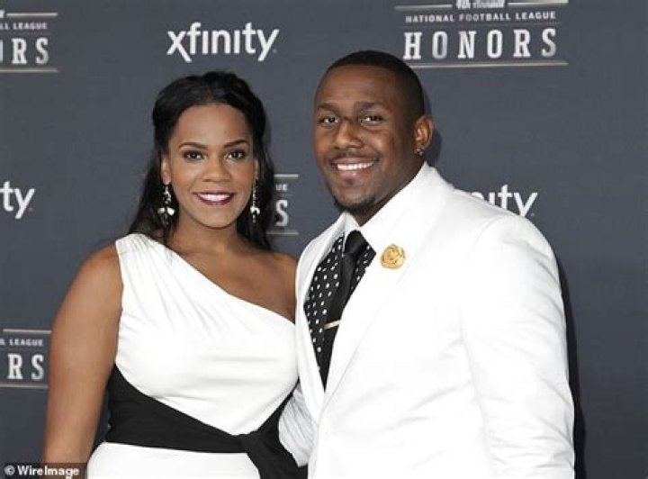 Thomas Davis Wife, Family, Height, Weight, Body Measurements